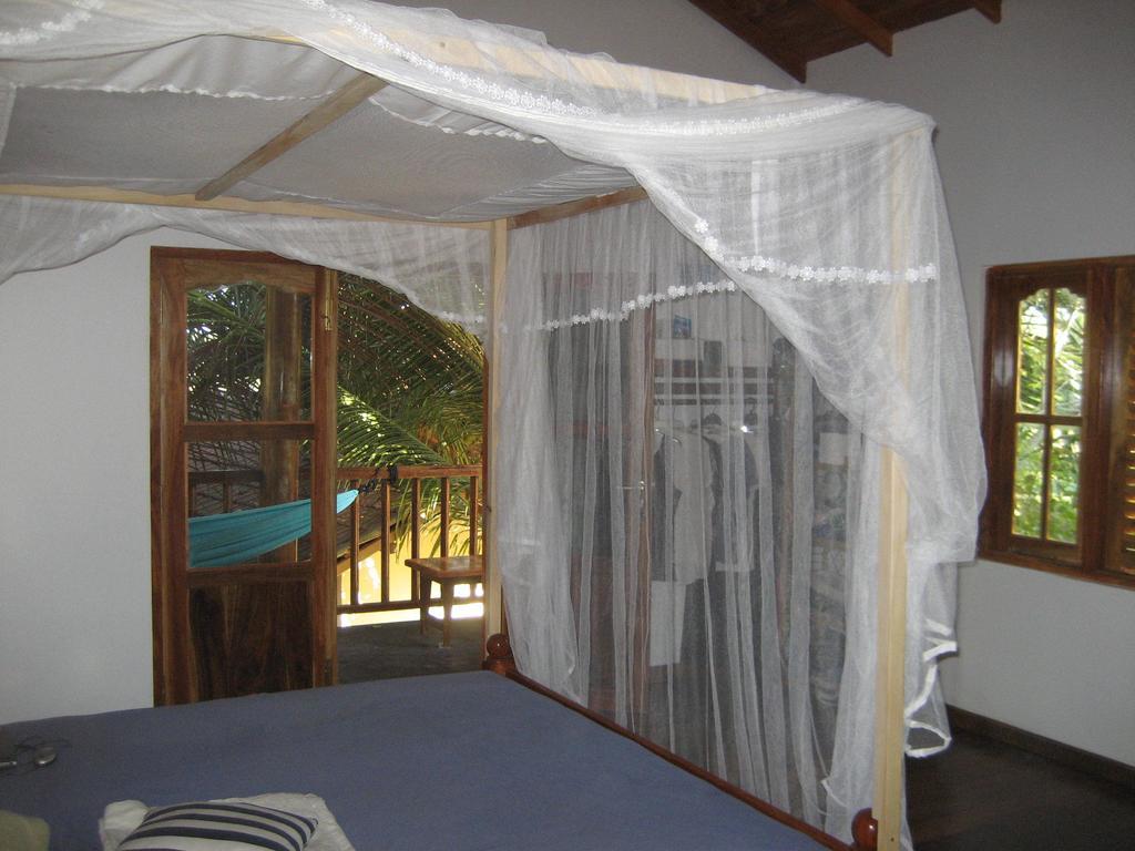 Fishermens Lodge & Restaurant Ranna Bilik gambar