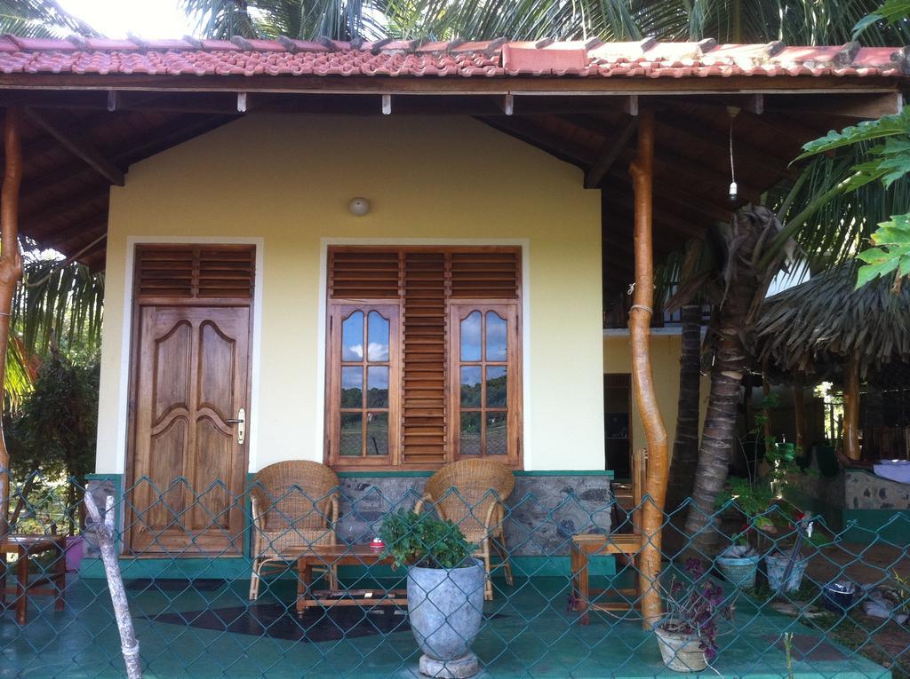 Fishermens Lodge & Restaurant Ranna Bilik gambar